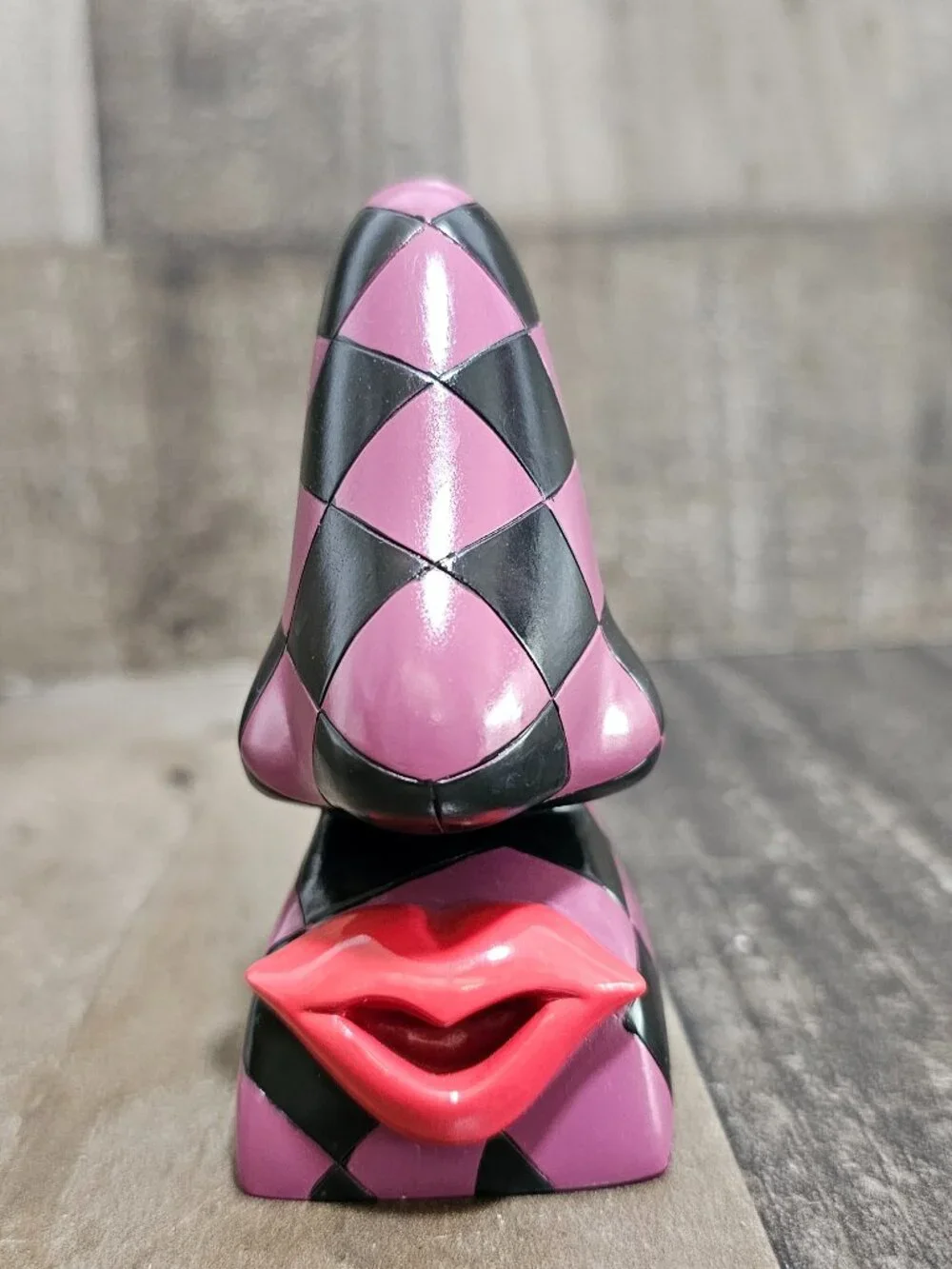 Picasso's Nose Red Lips Eyeglass Holder Pop Art Picasonse Resin 4